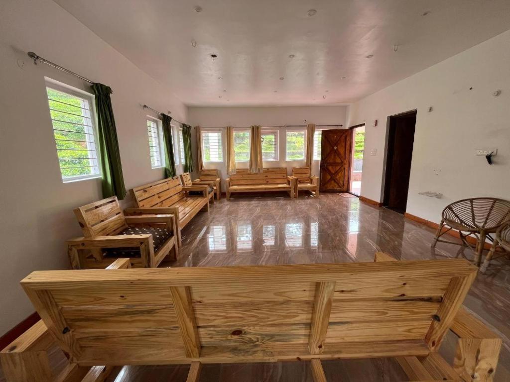 Hill Park Otel Ooty Dış mekan fotoğraf